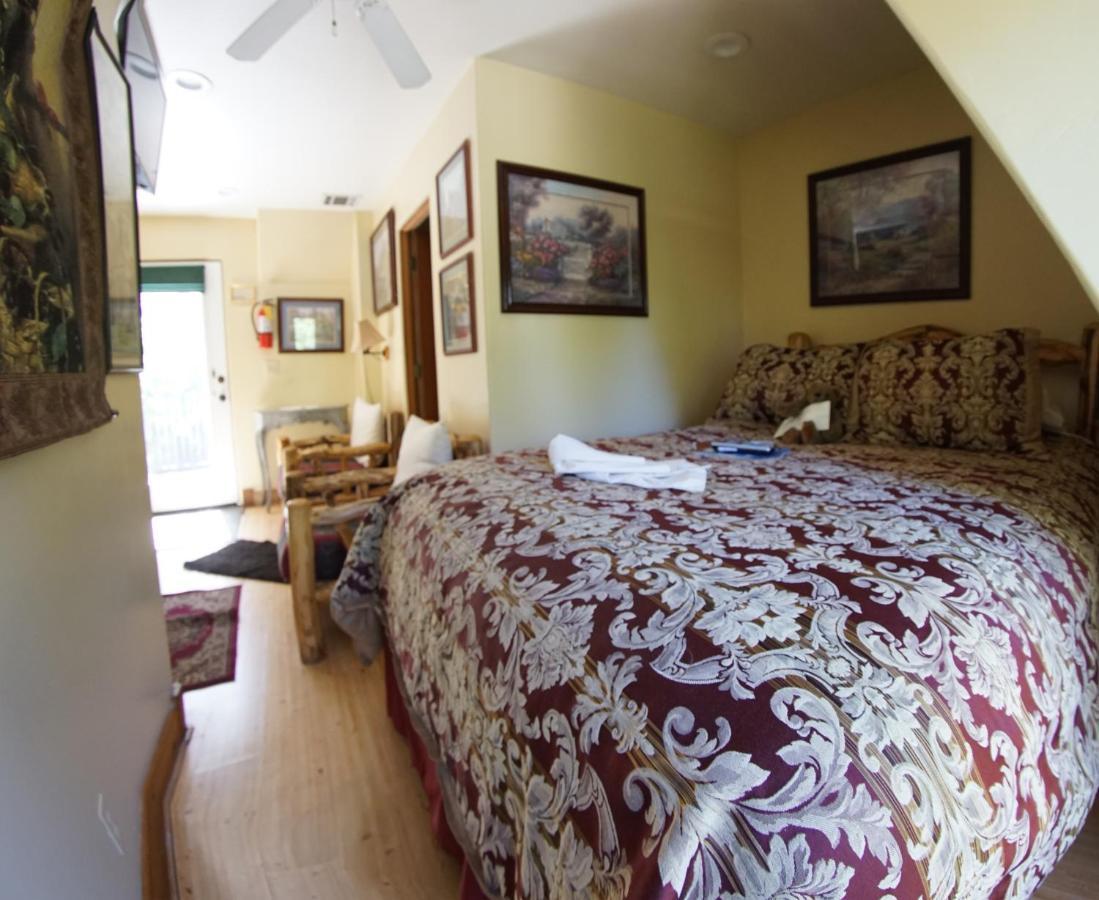 Fleur De Lac Europeran Inn Lake Arrowhead Dış mekan fotoğraf