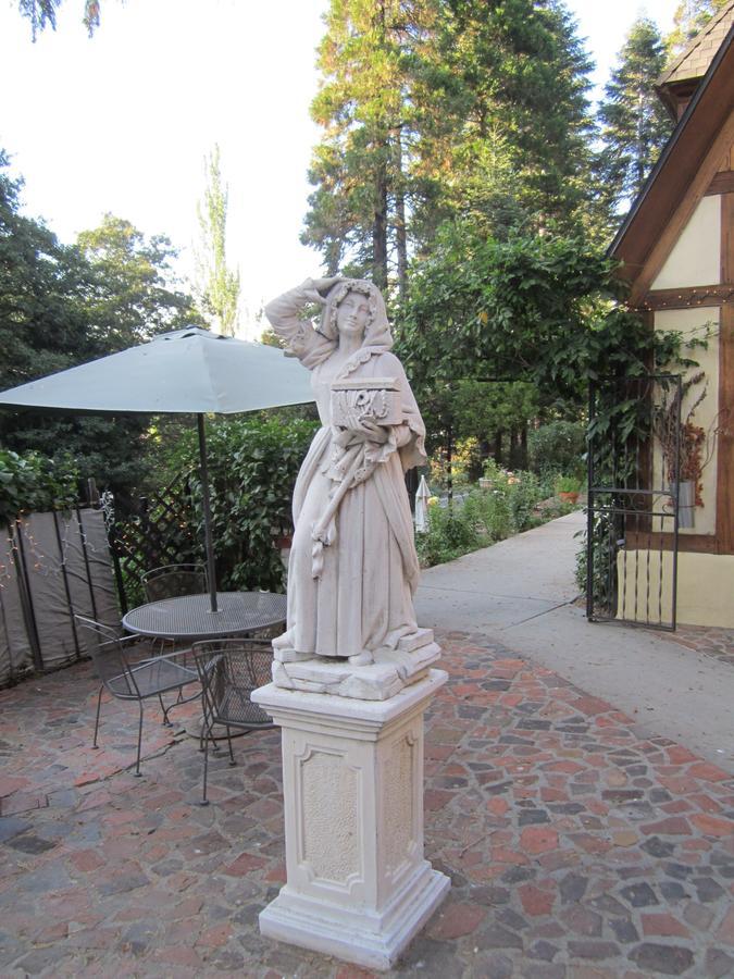 Fleur De Lac Europeran Inn Lake Arrowhead Dış mekan fotoğraf